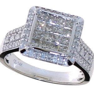 14kt Gold Princess Cut 1.00 ct Diamond Ring